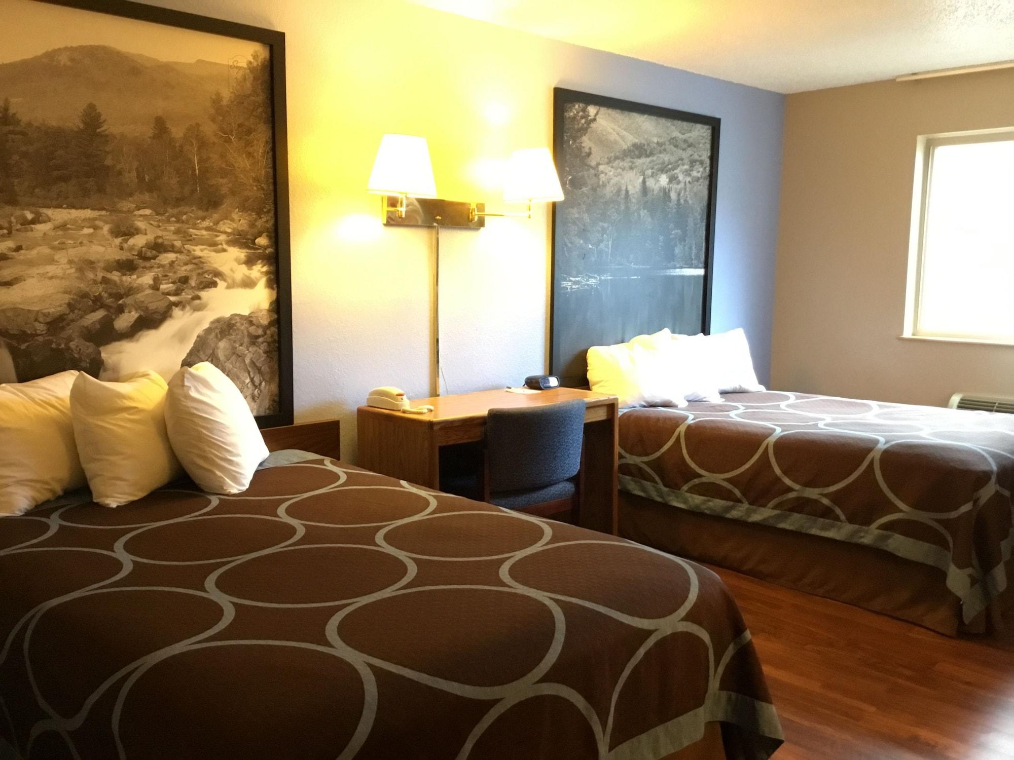 Super 8 By Wyndham Newburgh/West Point Stewart Intl Airport Motel Екстериор снимка